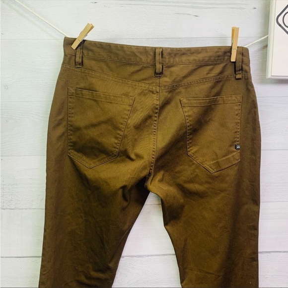 34/30 Like New Brown Billabong Slim Fit Pants - Picture 5 of 6